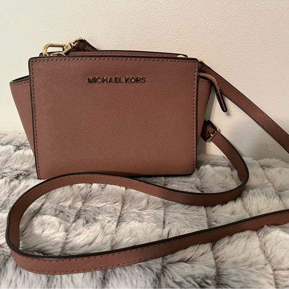 Michael Kors NWT Coated Canvas Crossbody Bag - Picture 1 of 7